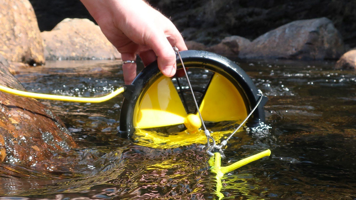 Waterlily USB Portable Power Charger for Wind and Water I Crave This